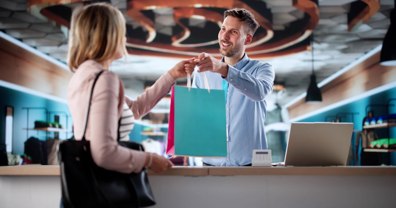 Tiendas y comercios de barrio